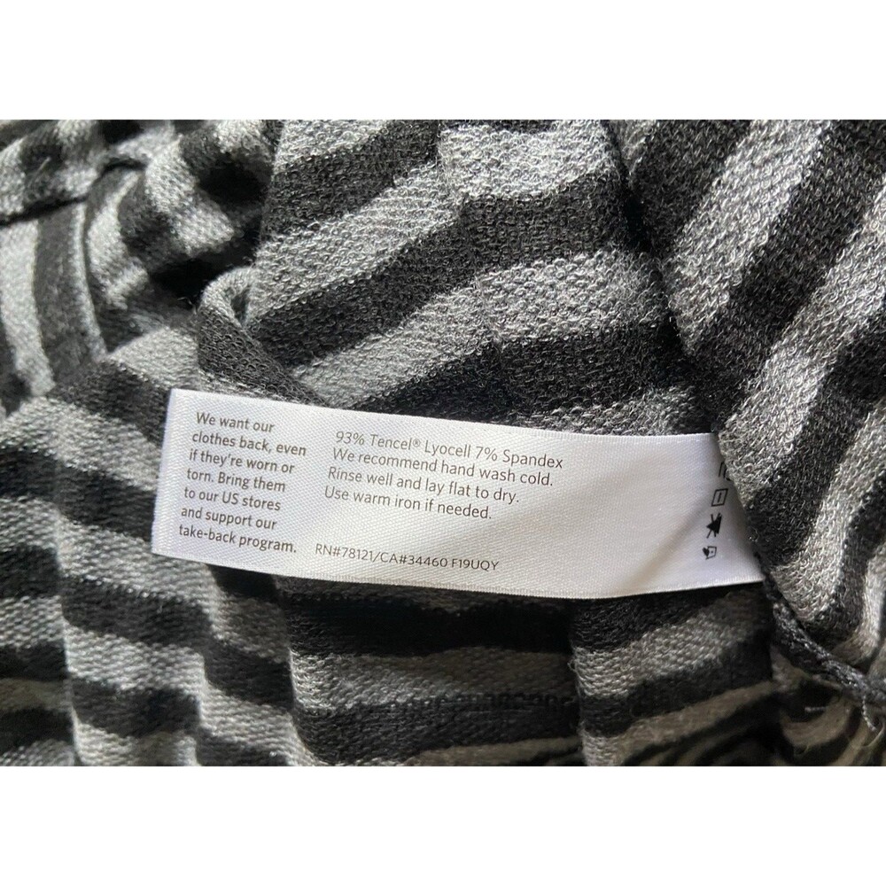 Eileen Fisher Tencel Tunic Top Size M Gray Striped Minimalist Elevated Casual - Picture 7 of 11
